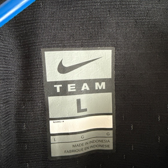 Nike Black and Gold Men's Jersey - Picture 4 of 7